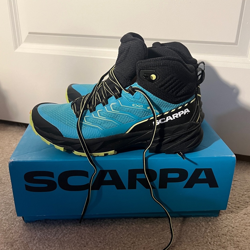 NEW Scarpa Rush Mid 2 GTX Hiking Boots SIZE 6